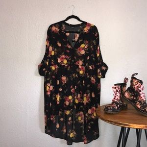 NWT Torrid Floral High-Love Button Tunic/Kimono